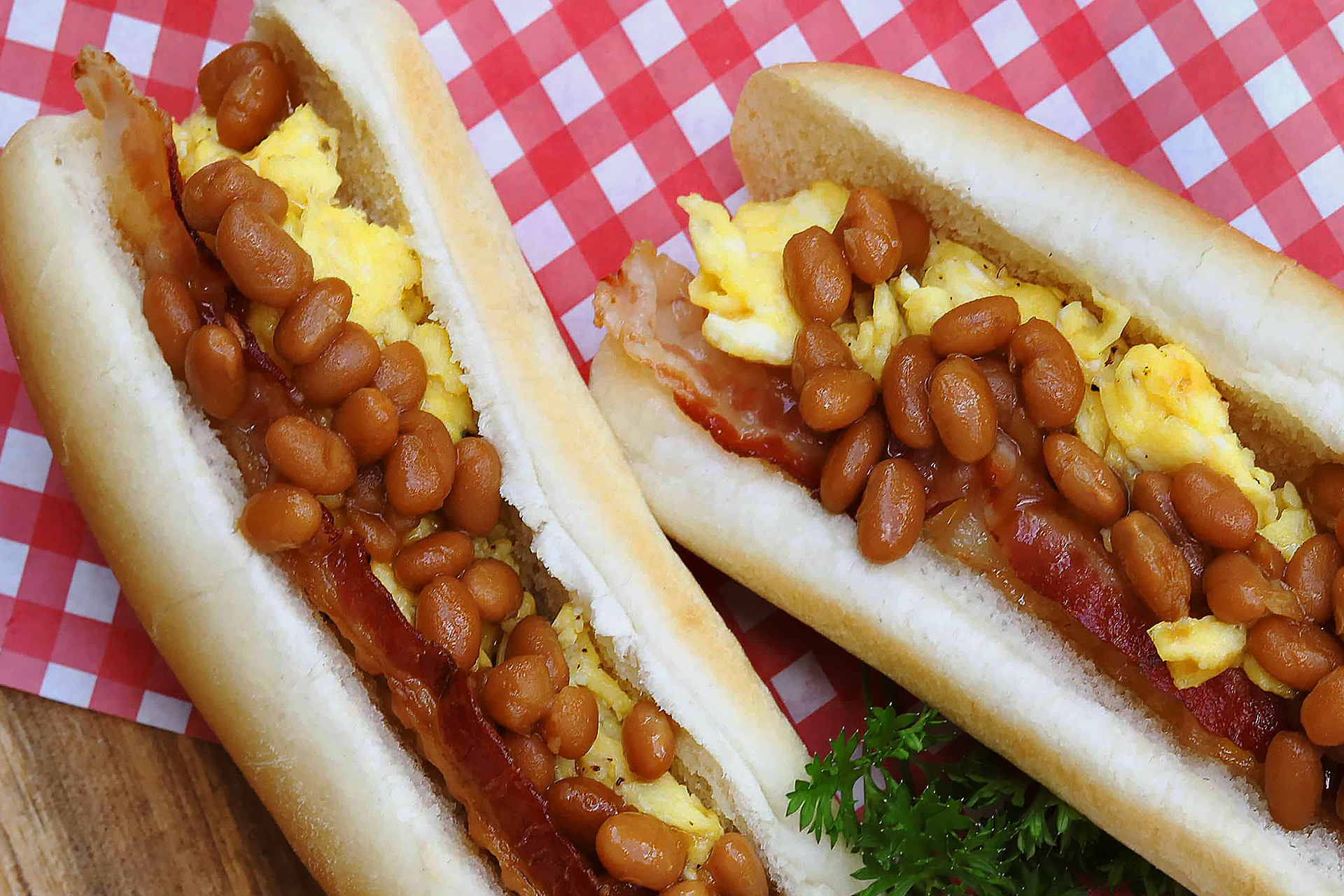 BUSH’S® HOMESTYLE BAKED BEANS AND EGG ROLLS BY MAX L'AFFAMÉ BUSH’S® Beans