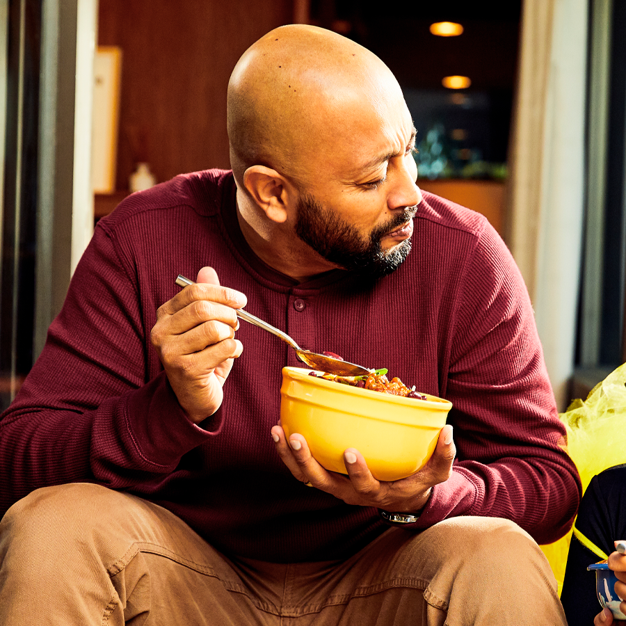 TO THE CHILI BEANIVERSE BUSH’S® Beans